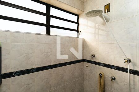 Casa à venda com 372m², 3 quartos e 4 vagasBanheiro