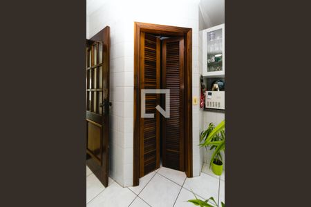 Casa à venda com 372m², 3 quartos e 4 vagasDespensa