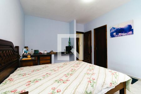 Casa à venda com 372m², 3 quartos e 4 vagasQuarto Suíte