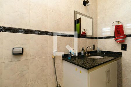 Casa à venda com 372m², 3 quartos e 4 vagasBanheiro