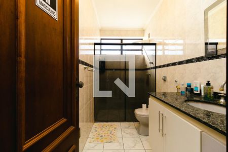 Casa à venda com 372m², 3 quartos e 4 vagasBanheiro