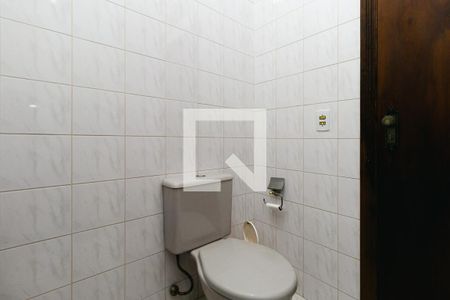 Casa à venda com 372m², 3 quartos e 4 vagasBanheiro 2