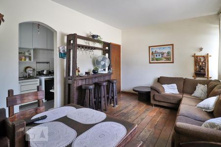 Sala de apartamento para alugar com 3 quartos, 98m² em Serra, Belo Horizonte