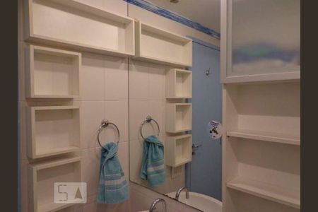 Apartamento à venda com 40m², 1 quarto e 1 vaga Apartamento à venda com 40m², 1 quarto e 1 vagaBanheiro