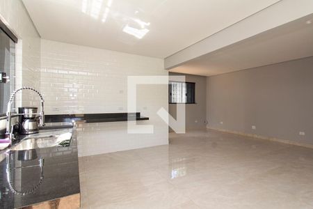 Cozinha / Sala de casa para alugar com 4 quartos, 350m² em Vila Romana, São Paulo