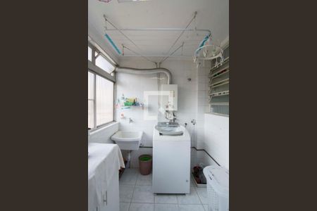 Apartamento à venda com 130m², 3 quartos e 1 vaga Apartamento à venda com 130m², 3 quartos e 1 vagaÁrea de Serviço