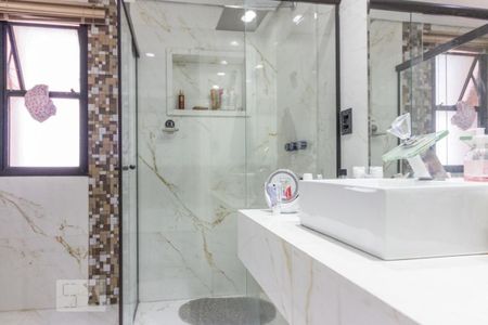 Apartamento à venda com 173m², 4 quartos e 3 vagasBanheiro 1