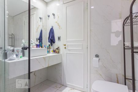 Apartamento à venda com 173m², 4 quartos e 3 vagasBanheiro 1