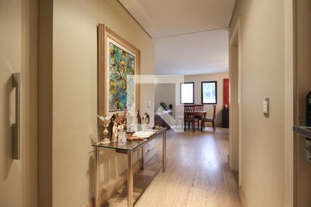 Apartamento à venda com 279m², 3 quartos e 4 vagasCorredor/Entrada do apartamento 