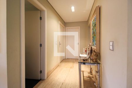 Apartamento à venda com 279m², 3 quartos e 4 vagasCorredor/Entrada do apartamento 