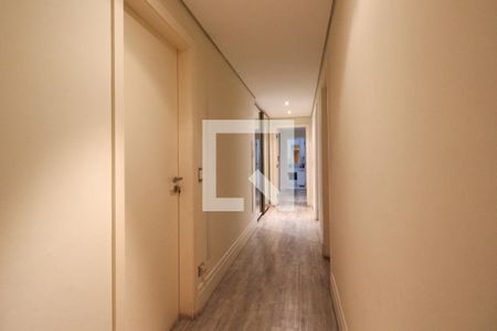 Apartamento à venda com 279m², 3 quartos e 4 vagasCorredor