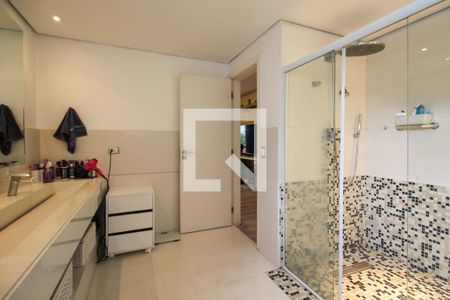 Apartamento à venda com 279m², 3 quartos e 4 vagasBanheiro da Suíte 1 