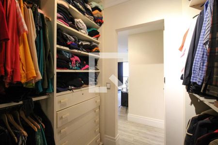 Apartamento à venda com 279m², 3 quartos e 4 vagasCloset da Suíte 1 