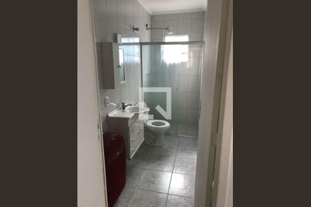 Casa à venda com 180m², 3 quartos e sem vaga Casa à venda com 180m², 3 quartos e sem vagaBanheiro 2