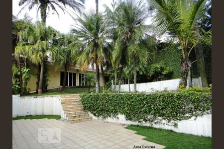 Casa à venda com 550m², 3 quartos e 6 vagasÁrea Externa