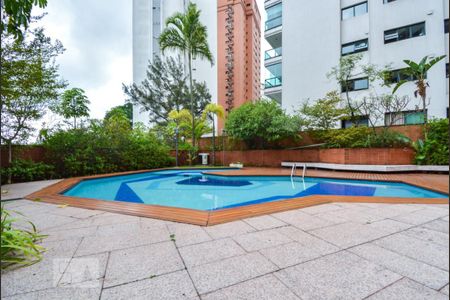 Apartamento à venda com 260m², 4 quartos e 4 vagas Apartamento à venda com 260m², 4 quartos e 4 vagasÁrea comum