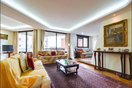 Apartamento à venda com 260m², 4 quartos e 4 vagas Apartamento à venda com 260m², 4 quartos e 4 vagasSala