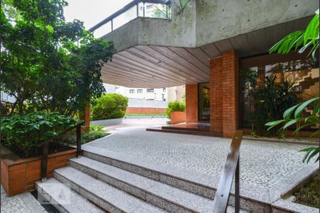 Apartamento à venda com 260m², 4 quartos e 4 vagas Apartamento à venda com 260m², 4 quartos e 4 vagasÁrea comum