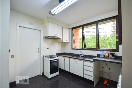 Apartamento à venda com 260m², 4 quartos e 4 vagas Apartamento à venda com 260m², 4 quartos e 4 vagasCozinha