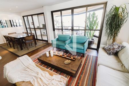 Apartamento à venda com 250m², 3 quartos e 4 vagas Apartamento à venda com 250m², 3 quartos e 4 vagasSala 1