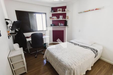 Apartamento à venda com 250m², 3 quartos e 4 vagas Apartamento à venda com 250m², 3 quartos e 4 vagasSuíte 2