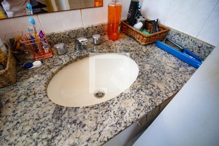 Casa à venda com 100m², 3 quartos e sem vagabanheiro social