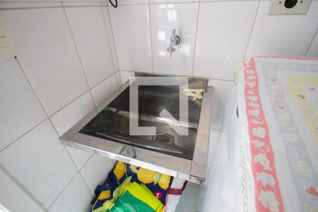 Casa à venda com 100m², 3 quartos e sem vagaarea de serviço