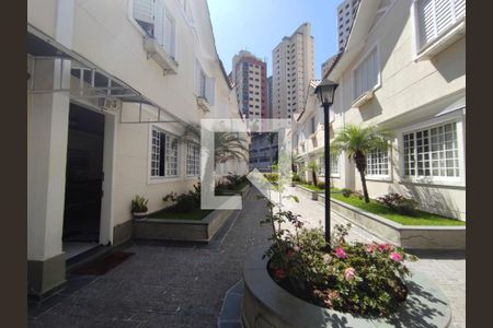 Casa à venda com 100m², 3 quartos e sem vaga Casa à venda com 100m², 3 quartos e sem vagaentrada condominio