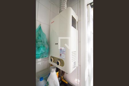 Casa à venda com 100m², 3 quartos e sem vagaarea de serviço