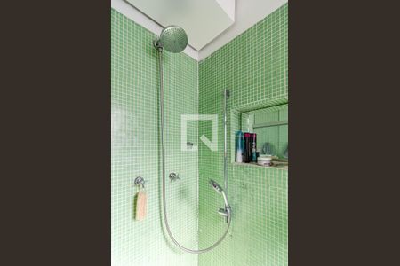 Casa à venda com 170m², 2 quartos e 1 vagaBanheiro