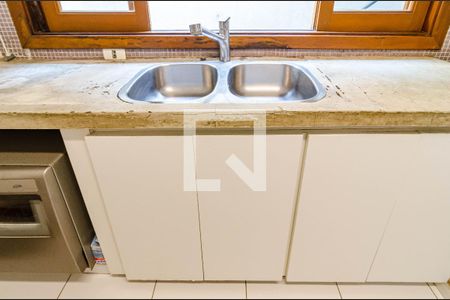 Casa à venda com 170m², 2 quartos e 1 vagaCozinha