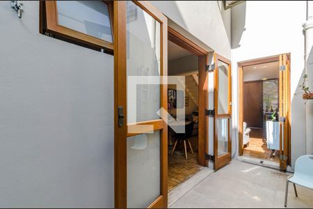 Varanda de casa à venda com 2 quartos, 170m² em Vila Madalena, São Paulo