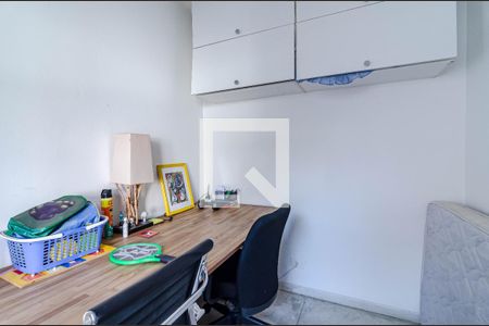 Casa à venda com 170m², 2 quartos e 1 vagaQuarto de serviço