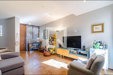 Sala de casa à venda com 2 quartos, 170m² em Vila Madalena, São Paulo