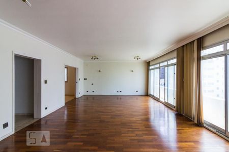 Apartamento à venda com 331m², 4 quartos e 3 vagasSala