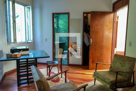 Casa para alugar com 450m², 5 quartos e 7 vagasQuarto 2 - Suíte