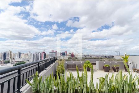 Apartamento à venda com 31m², 1 quarto e sem vaga Apartamento à venda com 31m², 1 quarto e sem vagaTerraço