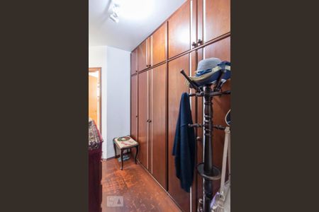 Apartamento à venda com 187m², 4 quartos e 3 vagasCorredor