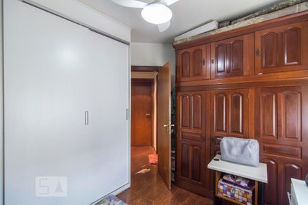 Apartamento à venda com 187m², 4 quartos e 3 vagasQuarto 2