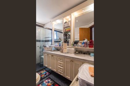 Apartamento à venda com 187m², 4 quartos e 3 vagasBanheiro 3