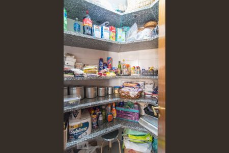 Apartamento à venda com 187m², 4 quartos e 3 vagasDespensa