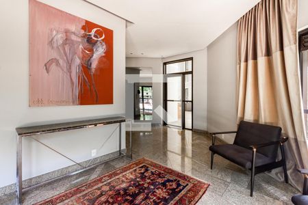 Apartamento à venda com 256m², 4 quartos e 4 vagasHall Social