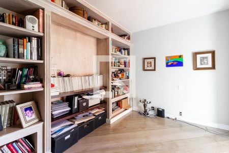 Apartamento à venda com 256m², 4 quartos e 4 vagasQuarto 4