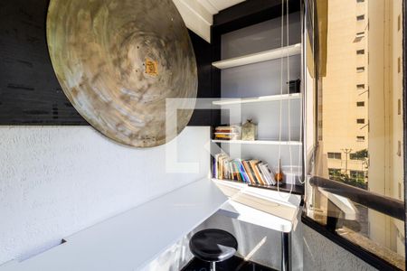 Apartamento à venda com 256m², 4 quartos e 4 vagasVaranda Suite 1