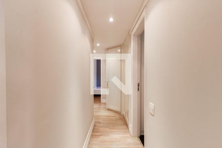 Apartamento à venda com 256m², 4 quartos e 4 vagasCorredor