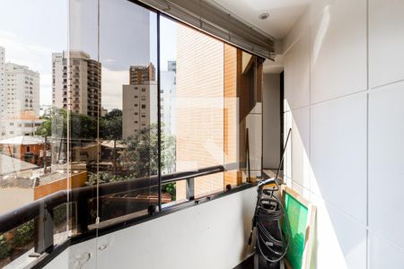 Apartamento à venda com 256m², 4 quartos e 4 vagasVaranda Quarto 4