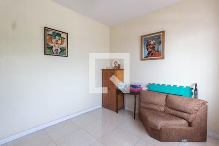 Casa à venda com 250m², 4 quartos e 3 vagas Casa à venda com 250m², 4 quartos e 3 vagasSala de vídeo