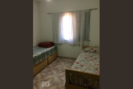 Casa à venda com 62m², 3 quartos e sem vaga Casa à venda com 62m², 3 quartos e sem vagaQuarto