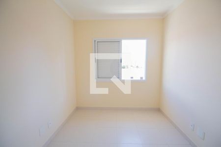 Casa à venda com 84m², 3 quartos e 3 vagas Casa à venda com 84m², 3 quartos e 3 vagasQuarto 2
