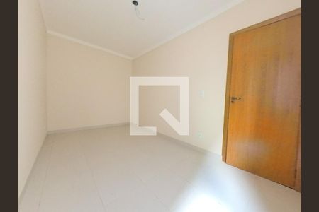 Casa de condomínio à venda com 84m², 3 quartos e 3 vagasQuarto 3